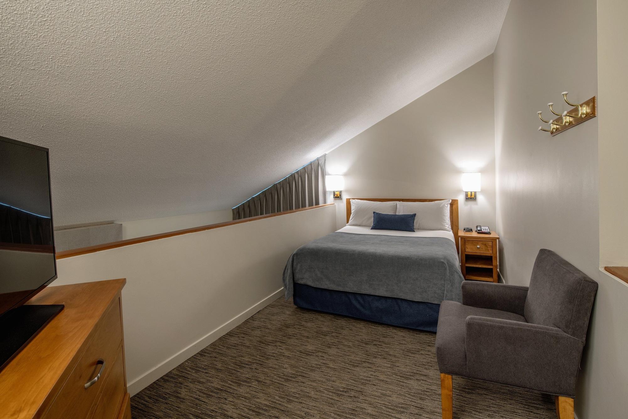 Whistler Village Inn & Suites Esterno foto