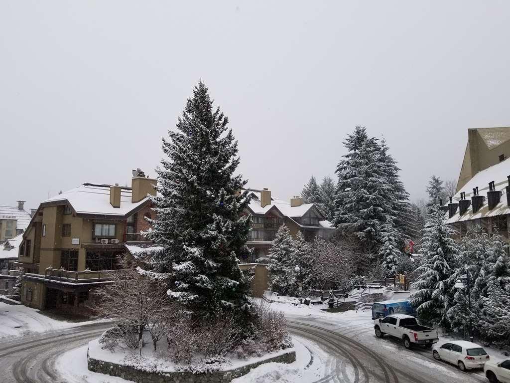 Whistler Village Inn & Suites Esterno foto