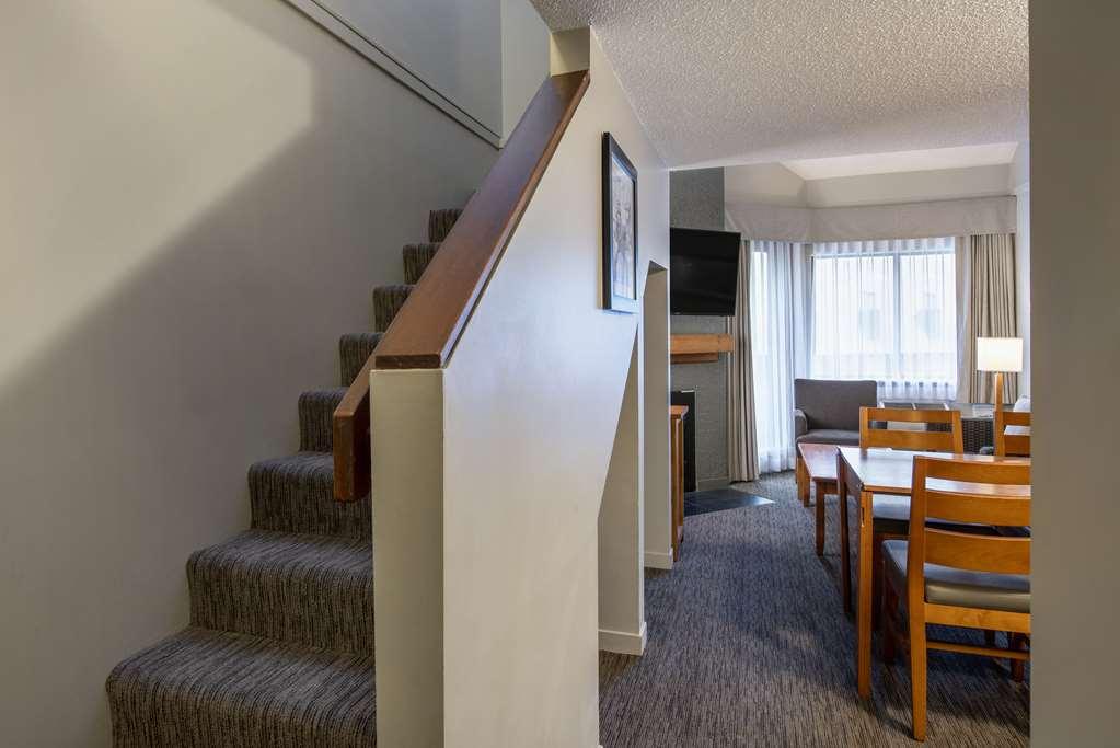 Whistler Village Inn & Suites Servizi foto
