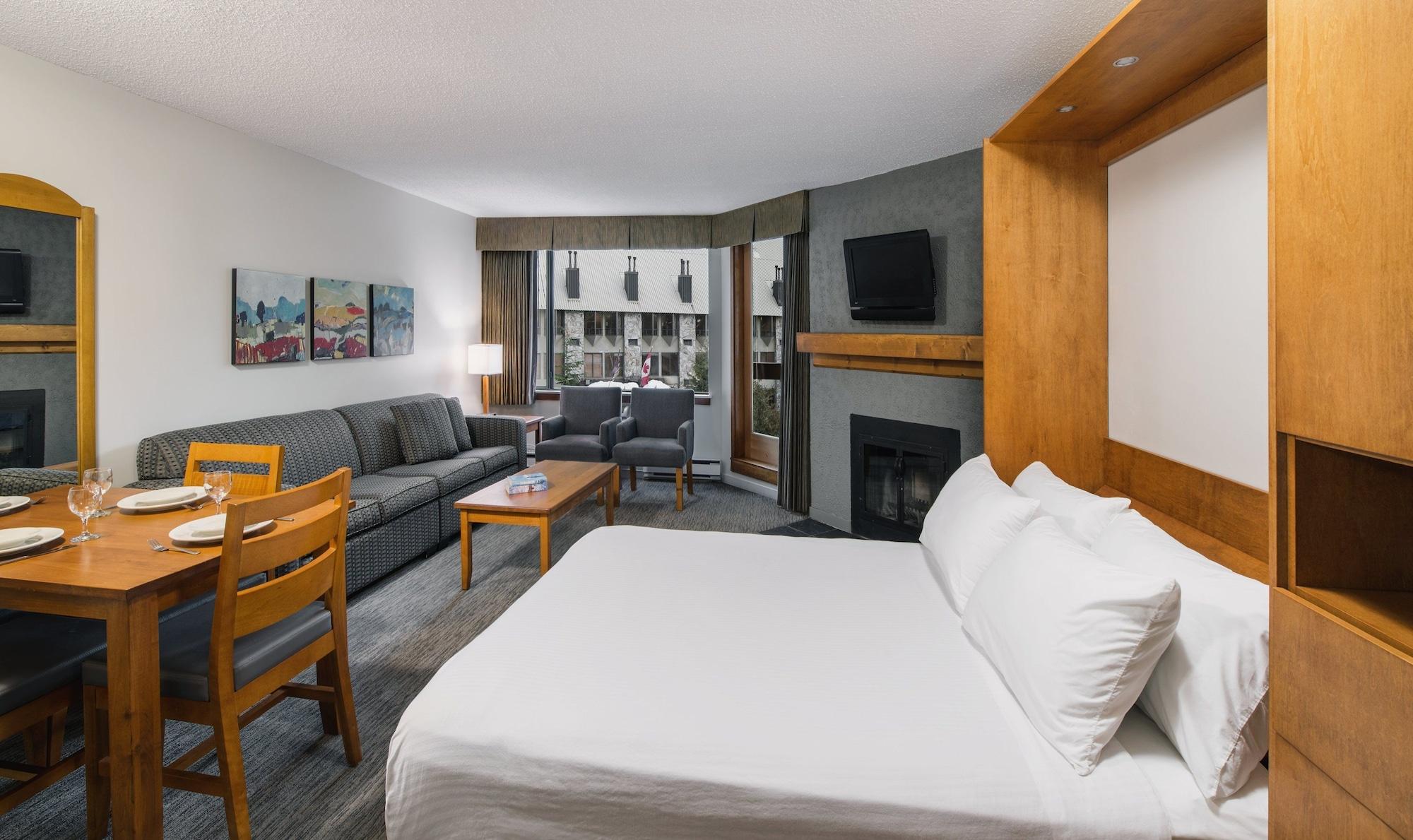 Whistler Village Inn & Suites Esterno foto
