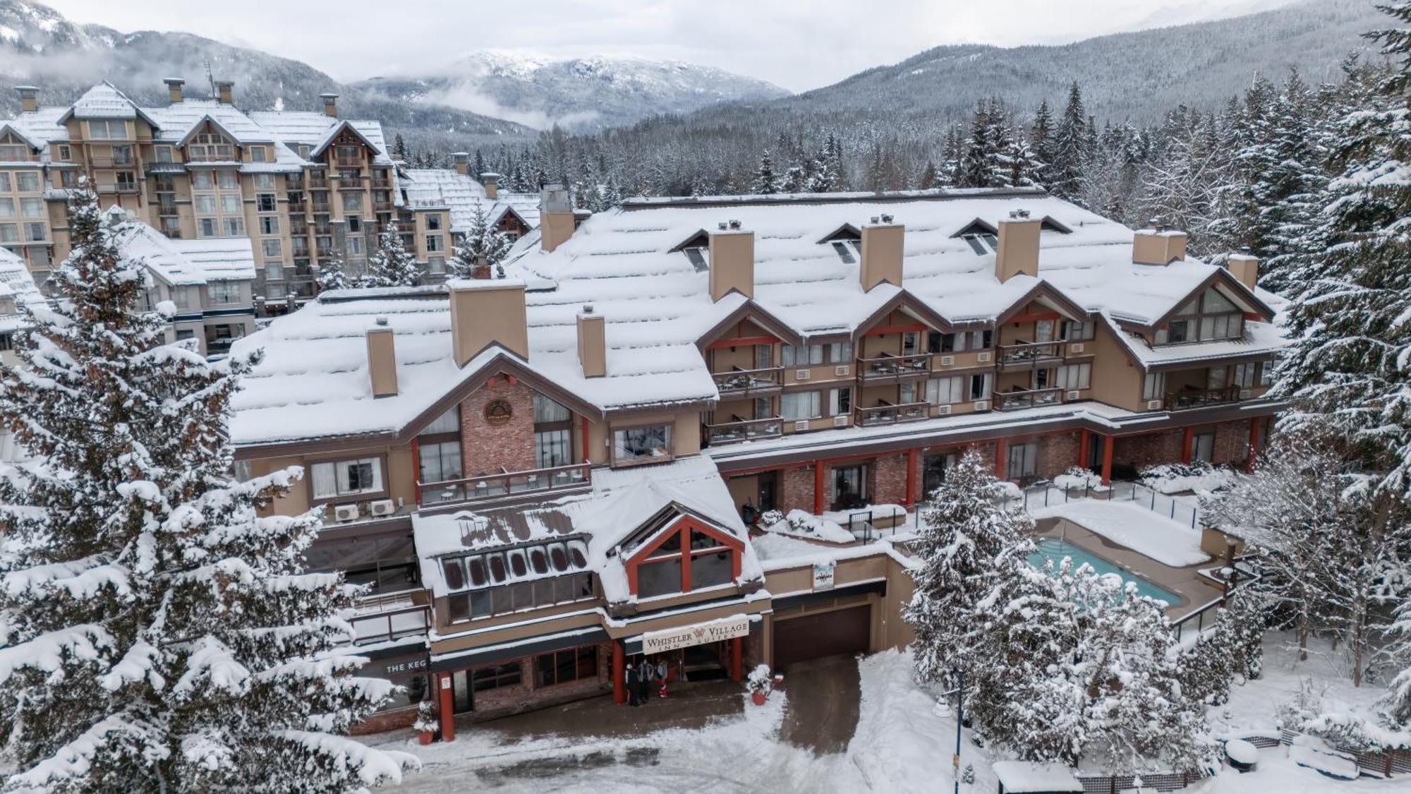 Whistler Village Inn & Suites Esterno foto